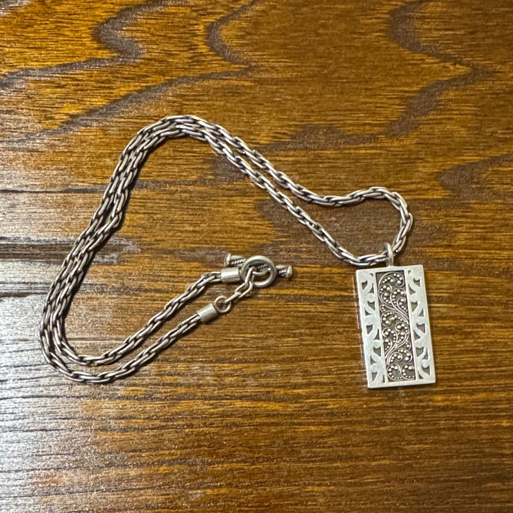 Lois Hill Necklace-925